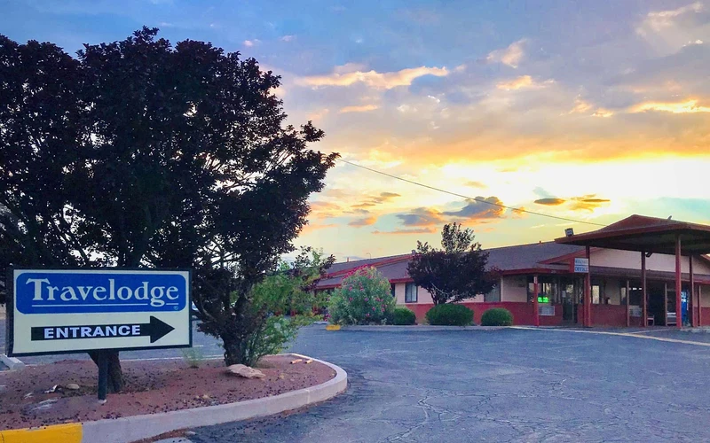 Travelodge by Wyndham motel exterior, a dry stay near Truth or Consequences hot springs, New Mexico